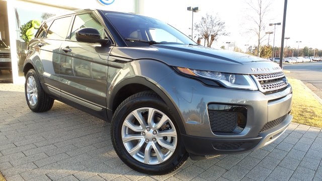 New 2019 Land Rover Range Rover Evoque SE 4D Sport Utility ...